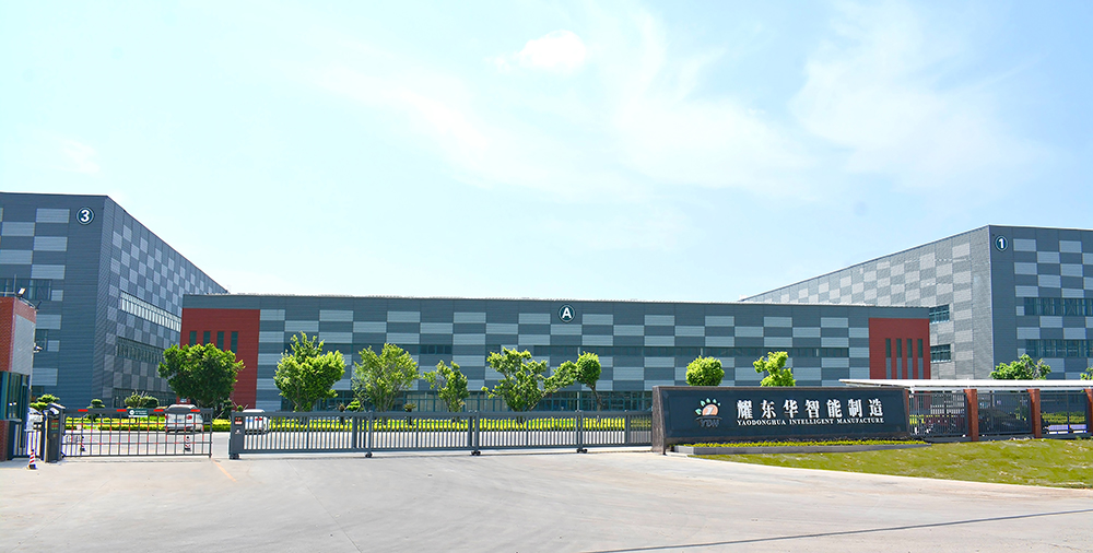 0、肇庆百博网页版智能制造工厂门口（已调色）-压缩.jpg